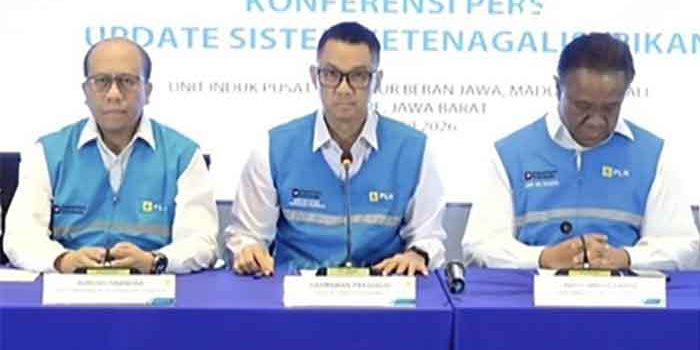 pln Direktur Utama PLN, Darmawan Prasodjo, menyampaikan permohonan maaf kepada masyarakat